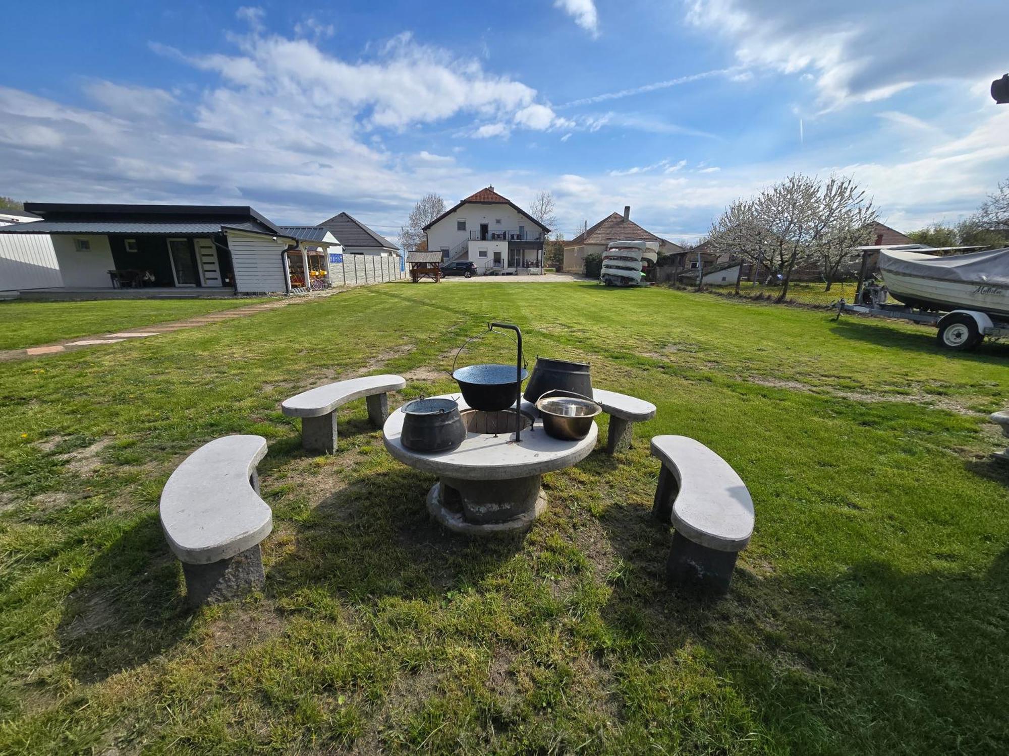 Duna-Beach Apartman Kimle Zewnętrze zdjęcie